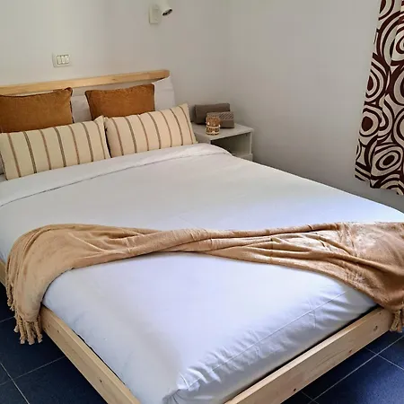 Parrales Apartment *